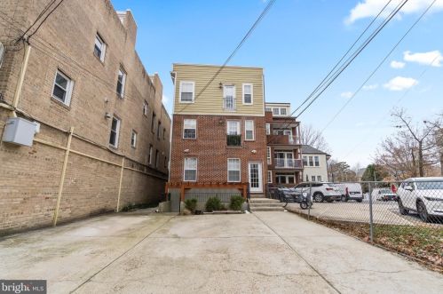 5231 Connecticut Ave, Washington DC  20015-1813 exterior