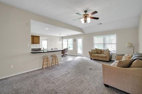 327 Cpe Conroe Dr, Montgomery TX 77356-5718 exterior