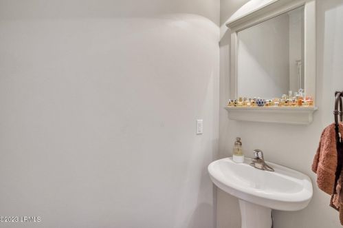 163 Pinecrest Cir, Bluffton SC 29910-7872 exterior