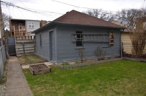 2610 Argyle St, Chicago IL 60625-2738 exterior