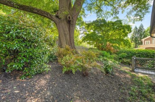 1371 Edmund Ct, Atlanta GA  30306-2236 exterior