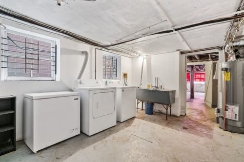 1422 George St, Chicago IL 60657-4104 exterior