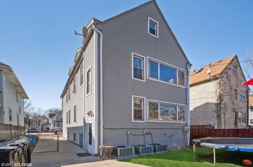 3913 Kenneth Ave, Chicago IL 60641-2838 exterior