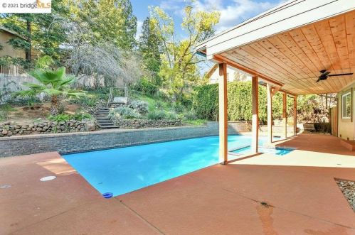 1180 Ridgemont Pl, Concord CA 94521-4831 exterior