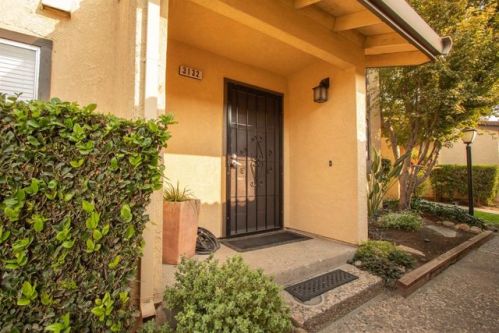 3132 Andre Ln, Turlock CA  95382-1061 exterior