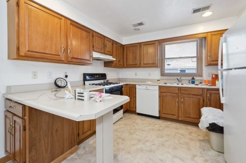 41 Glenmore Ave, Pittsburgh PA 15216-2124 exterior