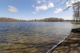 2643 120th Ave, Allegan, MI 49010-9521