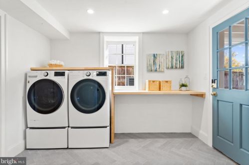 4420 Fessenden St, Washington DC  20016-4054 exterior