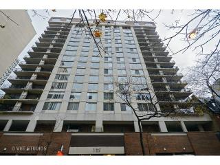 71 Division St, Chicago IL  60610-2220 exterior