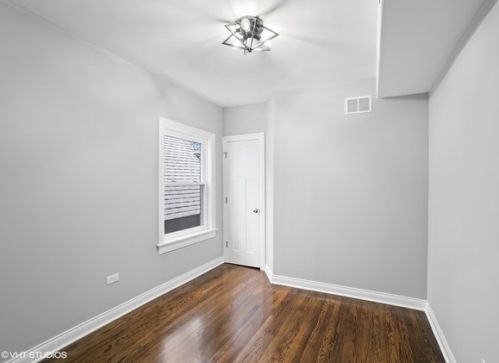 602 90 Pl, Chicago IL 60619-7906 exterior