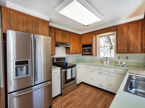 590 Clemson Dr, Pittsburgh PA 15243-1736 exterior