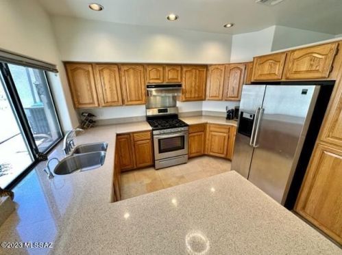 4061 Quiet Moon Dr, Tucson AZ  85718-3427 exterior