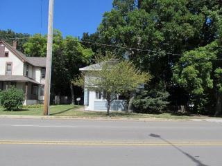 607 Jefferson St, Joliet, IL 60404-3700