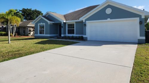 1161 Clifton Ln, Fort Pierce FL  34983-3201 exterior