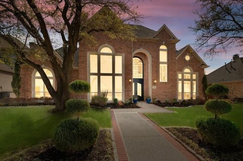 4548 Banyan Ln, Dallas, TX 75287-7240