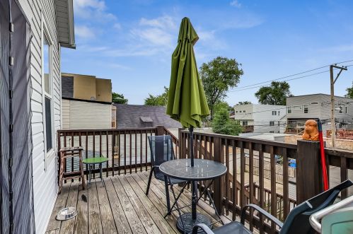 1730 Talman Ave, Chicago IL 60659-4910 exterior