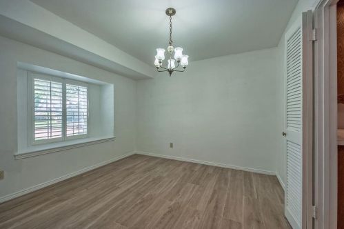 2664 Beechmont Dr, Dallas TX 75228-4224 exterior