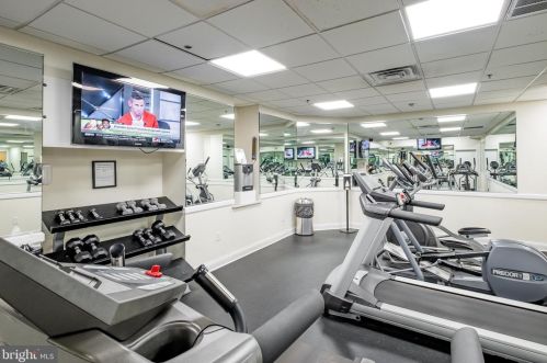 1811 Chestnut St, Philadelphia PA  19103-3721 exterior