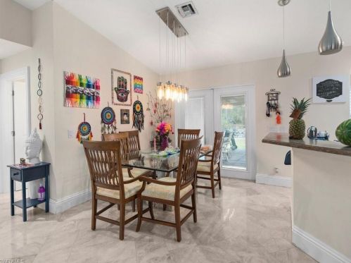 3691 10th Ave, Naples, FL 34120-4954