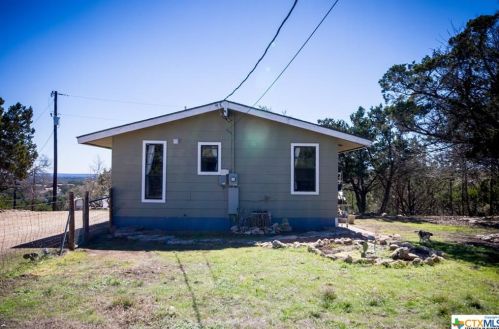 864 Hillside Dr, Spring Branch TX 78070-3808 exterior