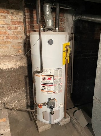 3303 Claremont Ave, Chicago IL 60620-5923 exterior