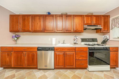 19 Sheldon Pl, Commack NY 11725-3237 exterior