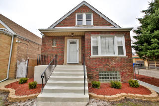 4045 56th St, Chicago, IL 60629-4405