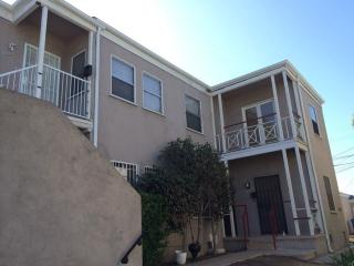 1507 Sierra Bonita Ave, Los Angeles CA  90019-3927 exterior