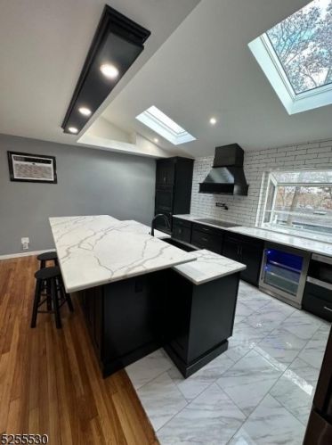 9 Normandy Cir, Hopatcong, NJ 07843-1818