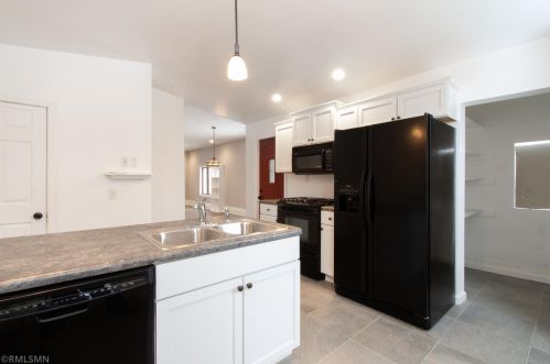 100 Atwater St, Saint Paul, MN 55117-5404