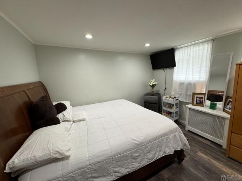 649 Cornell St, Perth Amboy NJ 08861-3121 exterior