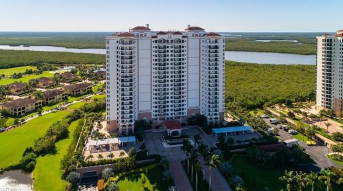 1060 Borghese Ln, Naples FL 34114-7872 exterior