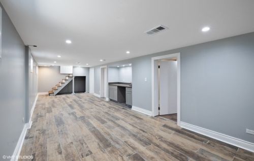 5416 Natchez Ave, Chicago IL  60638-2516 exterior