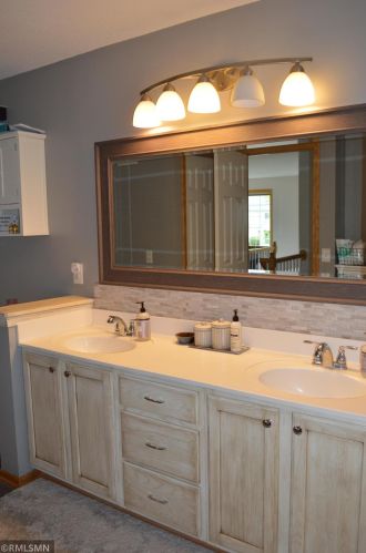 1888 Bluestem Ln, Saint Paul MN 55126-5018 exterior