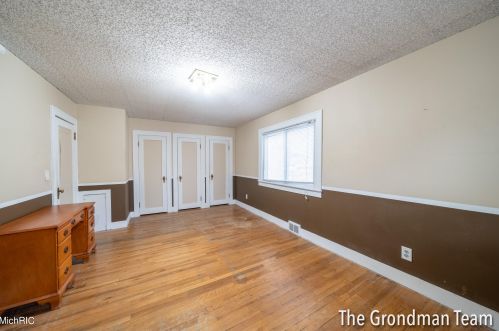 1846 Silver Ave, Grand Rapids MI 49507-2712 exterior