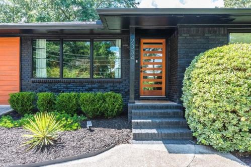 2334 Cortez Way, Atlanta, GA 30319-3914