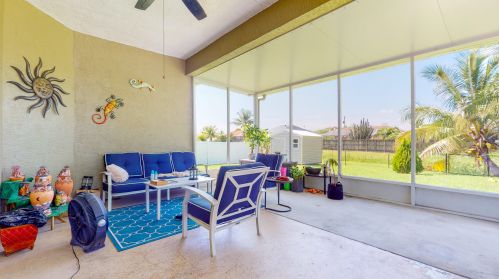 1080 Romaine Ln, Fort Pierce FL 34953-3675 exterior