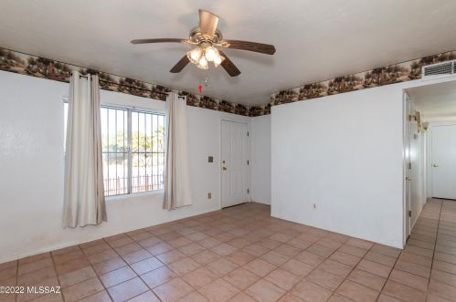 9442 5th St, Tucson AZ 85716-5005 exterior