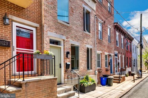 1025 Bouvier St, Philadelphia, PA 19146-1903