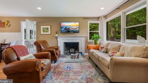 26 Penn Charter Dr, Media PA 19063-4618 exterior