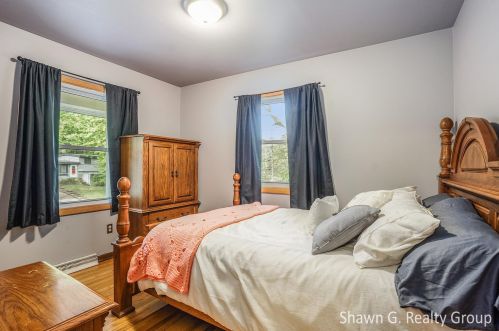 2209 Holliday Dr, Wyoming MI exterior