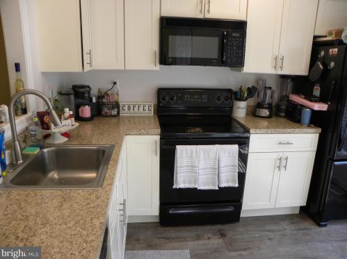 106 Knollwood Ct, Chester PA 19014-1258 exterior