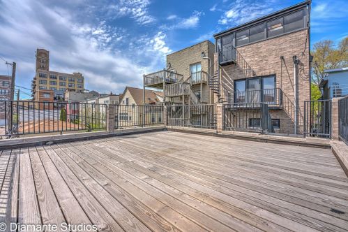 1523 School St, Chicago IL 60657-2121 exterior