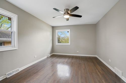 10826 Longwood Dr, Chicago IL  60643-3313 exterior