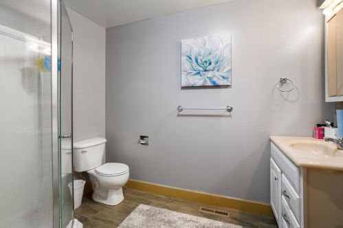 545 Quincy Rd, Turlock CA  95380-4329 exterior