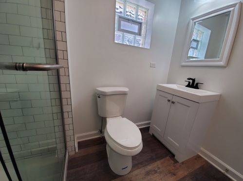 3657 61 St, Chicago IL 60637-2322 exterior