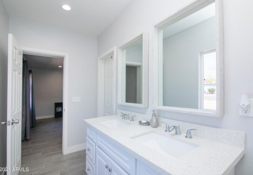 4633 2nd St, Phoenix AZ  85040-2119 exterior