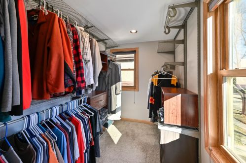 8324 Gridley Ave, Milwaukee WI 53213-3041 exterior