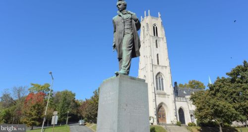 1511 22nd St, Washington DC  20037-1006 exterior