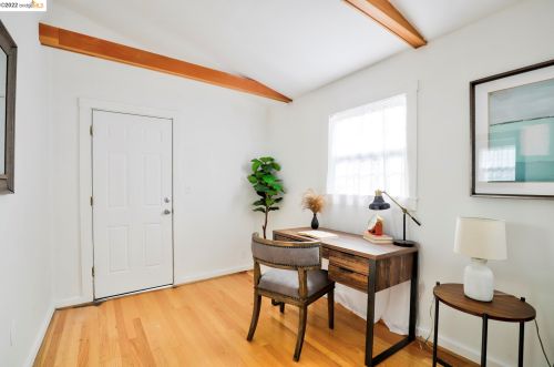 2238 Russell St, Berkeley CA 94705-2333 exterior